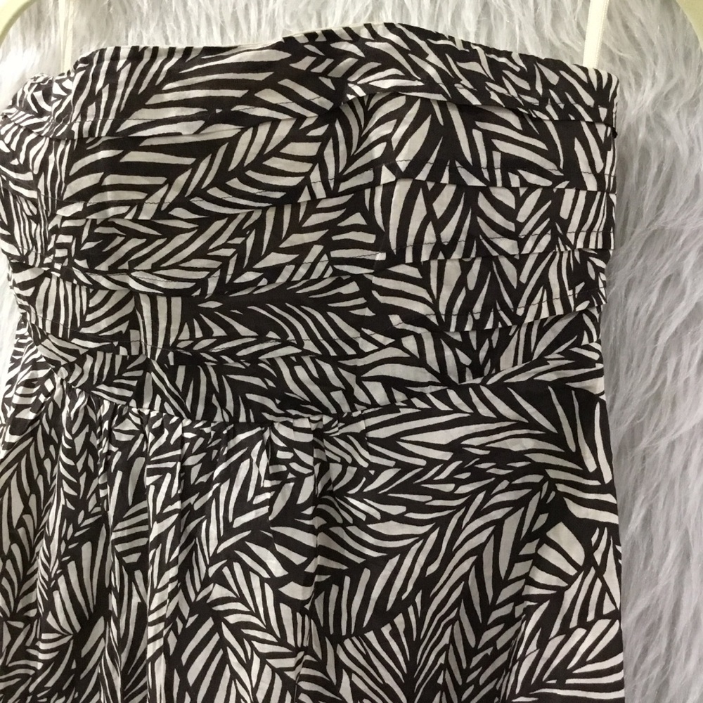 Banana Republic Black and White Strapless Dress